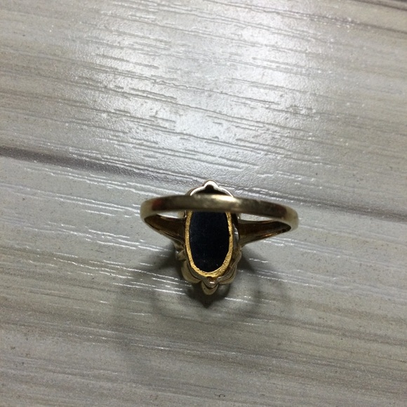 Ring - Picture 3 of 4